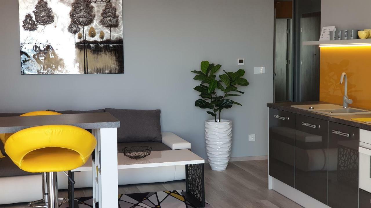 Apartament Elegance Yellow Реваль Екстер'єр фото