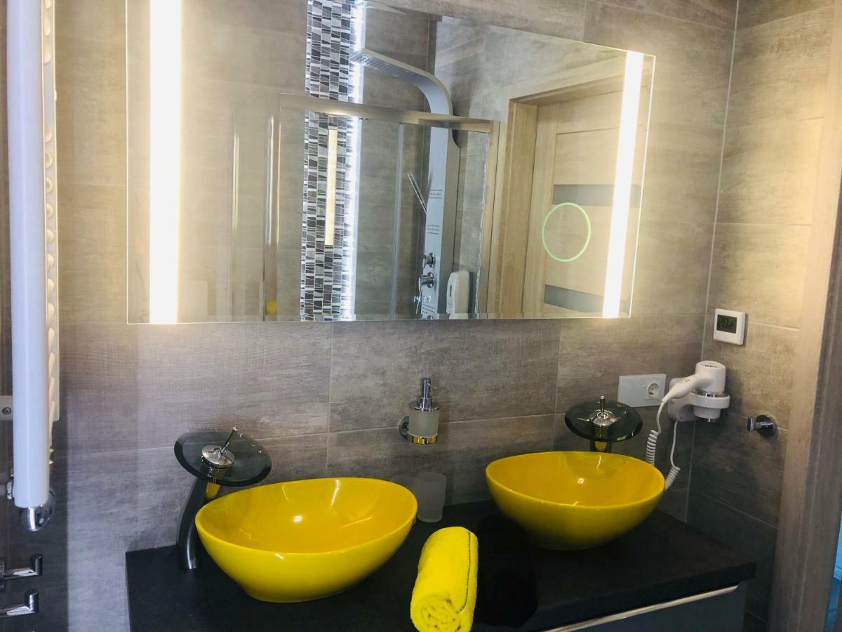Apartament Elegance Yellow Реваль Екстер'єр фото